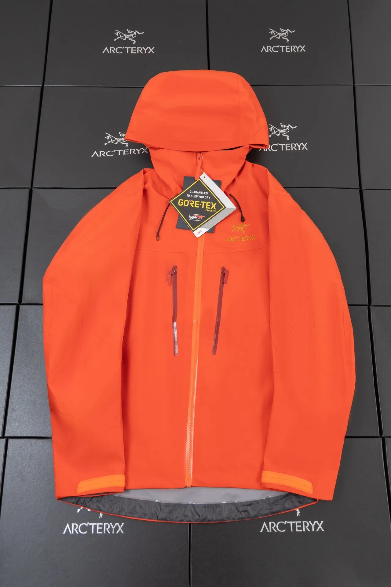 Quality ARC'TERYX SV Arcteryx Alpha SV GTX Same Style S XXL Premium ～ ！ ， 。 Recco ， ， ！ Authentic Gore-Tex ： 100% ＋ ＋20d ( )＋ Authentic ！ ！ ～ ， 。 。 ， ， ， 。 ， Quality 。 😊 Quality ！ Size：S/M/L/XL/XXL ： 81 83 86 88 90 ：117 122 128 132 136 ： 59 61 64 66 68 ： 53 55 58 60 62 S 80-120 M 110-150 L 140-170 XL 160 XXL 180 os ～